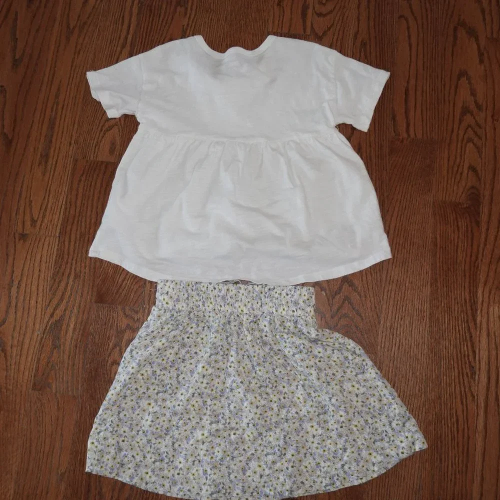Girls Size Small Gap White Top with Copper Key Pastel Floral Skirt
